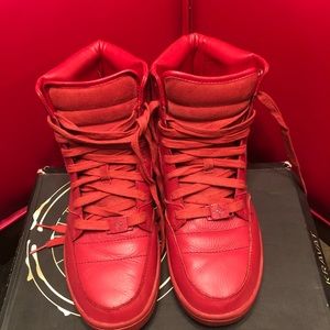 The red Franks Kravat sneaker